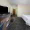 Hampton Inn & Suites Clinton - Clinton