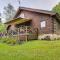 Pet-Friendly Jamestown Cabin with Fire Pit and Deck! - 詹姆斯敦
