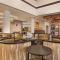 Embassy Suites by Hilton Orlando International Drive ICON Park