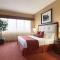 Embassy Suites by Hilton Kansas City International Airport