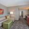 Embassy Suites by Hilton Saint Louis Saint Charles - 圣查尔斯