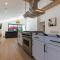 Universal Studio Stellar Home with pool and jacuzzi - Лос-Анджелес
