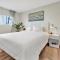 Ultimate Oceanside Retreat | Tower 9 Across from the Beach