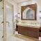 Hilton Salwa Beach Resort and Villas - Abū Samrah