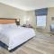 Hampton Inn & Suites Oakwood Village-Cleveland - Oakwood