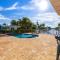 Adorable house with Amazing water front of canal - Pompano Beach