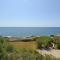 Charming villa with sea views and direct access to the sea in Fontane Bianche