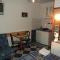 Studio apartment in Sucuraj with sea view, balcony, air conditioning, WiFi 3560-3