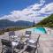 Penthouse-LakeView-AC-Private Garden
