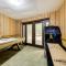 Less Than 1 Mi to Lake Wallenpaupack Poconos Cabin Rental