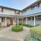 Anacortes Condo - Walk to Town, Marina, and Bay!