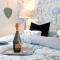 Pass the Keys Beautiful 3 bedroom apartment with Pool Access - Trearddur