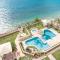 Beachfront 5th floor at Pelican Reef