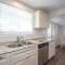 Bright, Immaculate and Cozy Coastal Cottage in Ozona