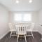 Bright, Immaculate and Cozy Coastal Cottage in Ozona