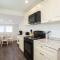 Bright, Immaculate and Cozy Coastal Cottage in Ozona