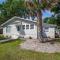 Bright, Immaculate and Cozy Coastal Cottage in Ozona