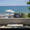Royal Seascape 1 Beachfront