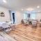 Sleeps 10! Minutes to Parris Island & Downtown