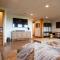 The Ridge: A Modern Cabin - Bostic