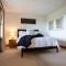 The Ridge: A Modern Cabin - Bostic