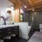 The Ridge: A Modern Cabin - Bostic