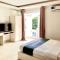 Holiday Hotel 2