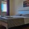Coastal Charm: Apartmani Pazanin