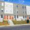 Spacious 3Bedroom Duplex with Rooftop Deck! - واشنطن
