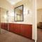 DoubleTree Suites by Hilton Hotel Cincinnati - Blue Ash