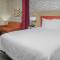 Home2 Suites By Hilton Fort Collins - Fort Collins