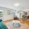 Hot Tub - Fire Pit - Fast Wi-Fi - Pet Friendly - Wine Country Escape