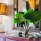 La Fontaine Guest House
