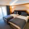 Roof 264 Hotel & Suites