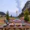 A Luxurious Mountain Bungalow with stunning views - Dhanaulti