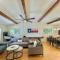 Canyon Lake River House Retreat-Location with Hot Tub