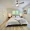 Canyon Lake River House Retreat-Location with Hot Tub