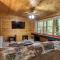 Charming Blue Ridge Cabin with Game Room and Hot Tub! - 蓝岭