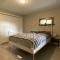 ENTIRE 2-BEDROOM TOWNHOUSE ON a RUSTIC FARM - C