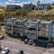 Lakeside Luxury 2 Bedroom Apartment