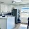 Tacoma 2 bedrooms 1 baths sleep 5 with compact kitchen