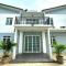 BNB Casa Grande at Rawang - spacious, 15 pax and WiFi