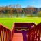 The Barn at Evermore: riverfront retreat w/hot tub