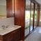 Serendipity - 3 Bedroom home, jacuzzi & inside barbecue