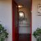 Serendipity - 3 Bedroom home, jacuzzi & inside barbecue