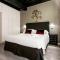 Navona First Rooms