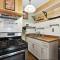 Beautiful Studio Apartment in Historic House