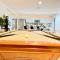 Luxe 3 Story Townhome with Downtown View Near NRG Stadium Centrally Located Walkable To Popular Restaurants Luxe 3 Story Townhome with Downtown View Near NRG Stadium Centrally Located Walkable To Popular Restaurants
