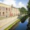 *F2GH* for your most relaxed & Cosy stay + Free Parking + Free Fast WiFi *