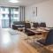 Newly built Apartment with balcony, AC and free indoor garage - Prága